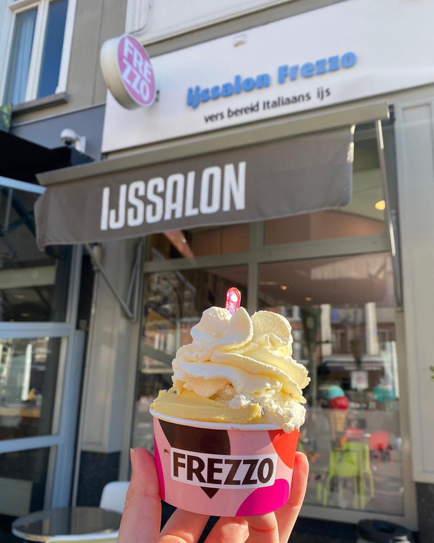 Ijssalon Frezzo