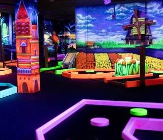 Funzone Glow Minigolf